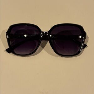 Black Oversized Sunglasses